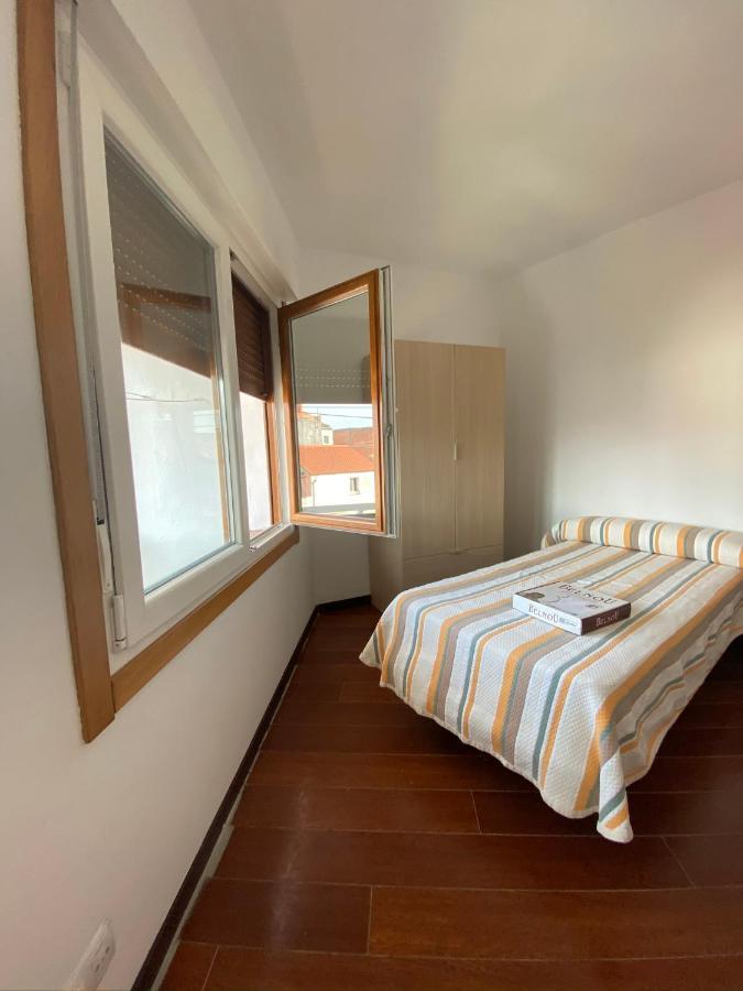 Amplio Apartamento En El Centro De O Grove Eksteriør billede